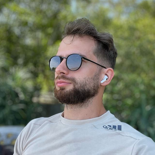 Reviewer profile picture